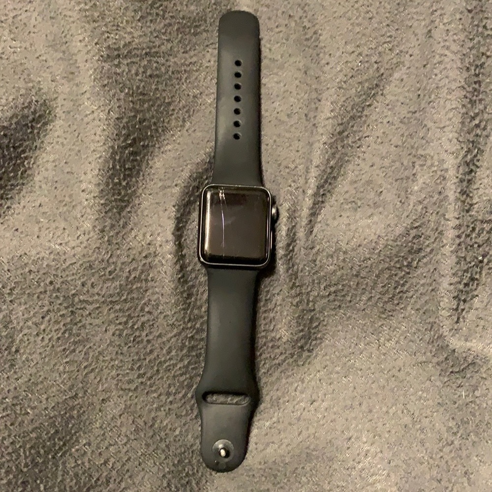 Apple Watch series 2 BROKEN